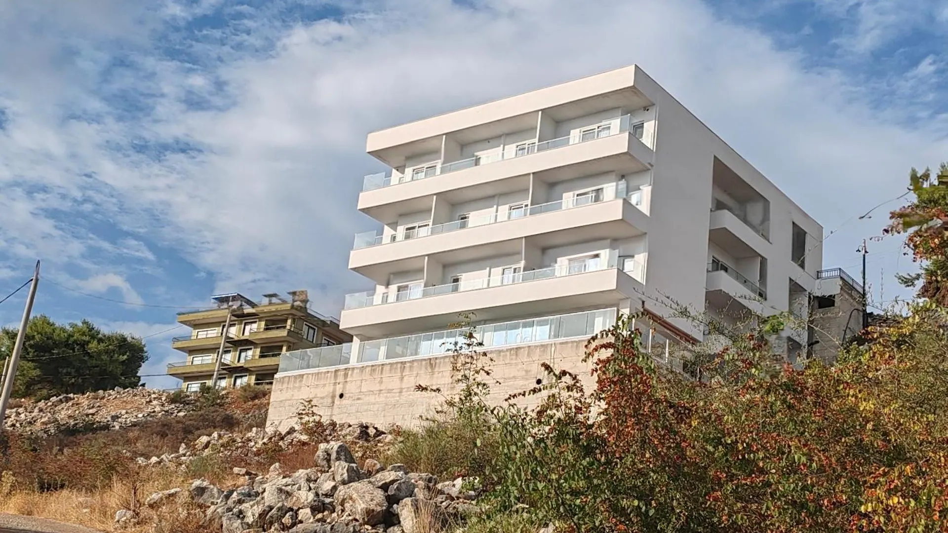 Sunset Shoreline Saranda - Sea View - Free Private Parking - Pool