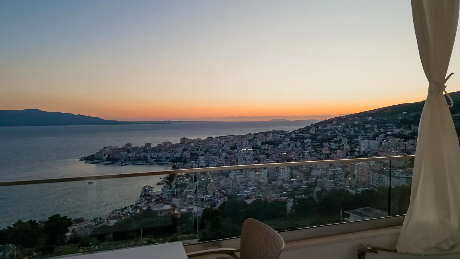 מלון Sunset Shoreline Saranda - Sea View - Free Private Parking - Pool