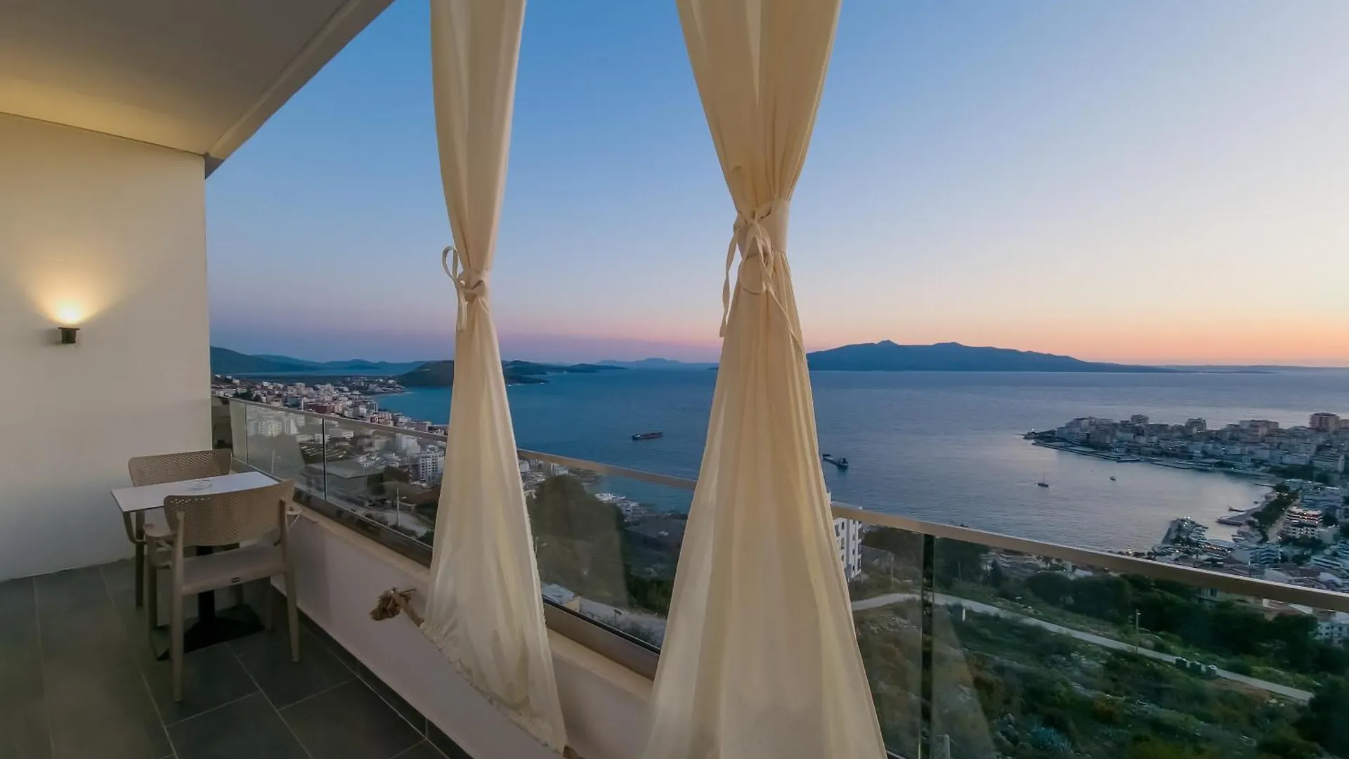 מלון Sunset Shoreline Saranda - Sea View - Free Private Parking - Pool