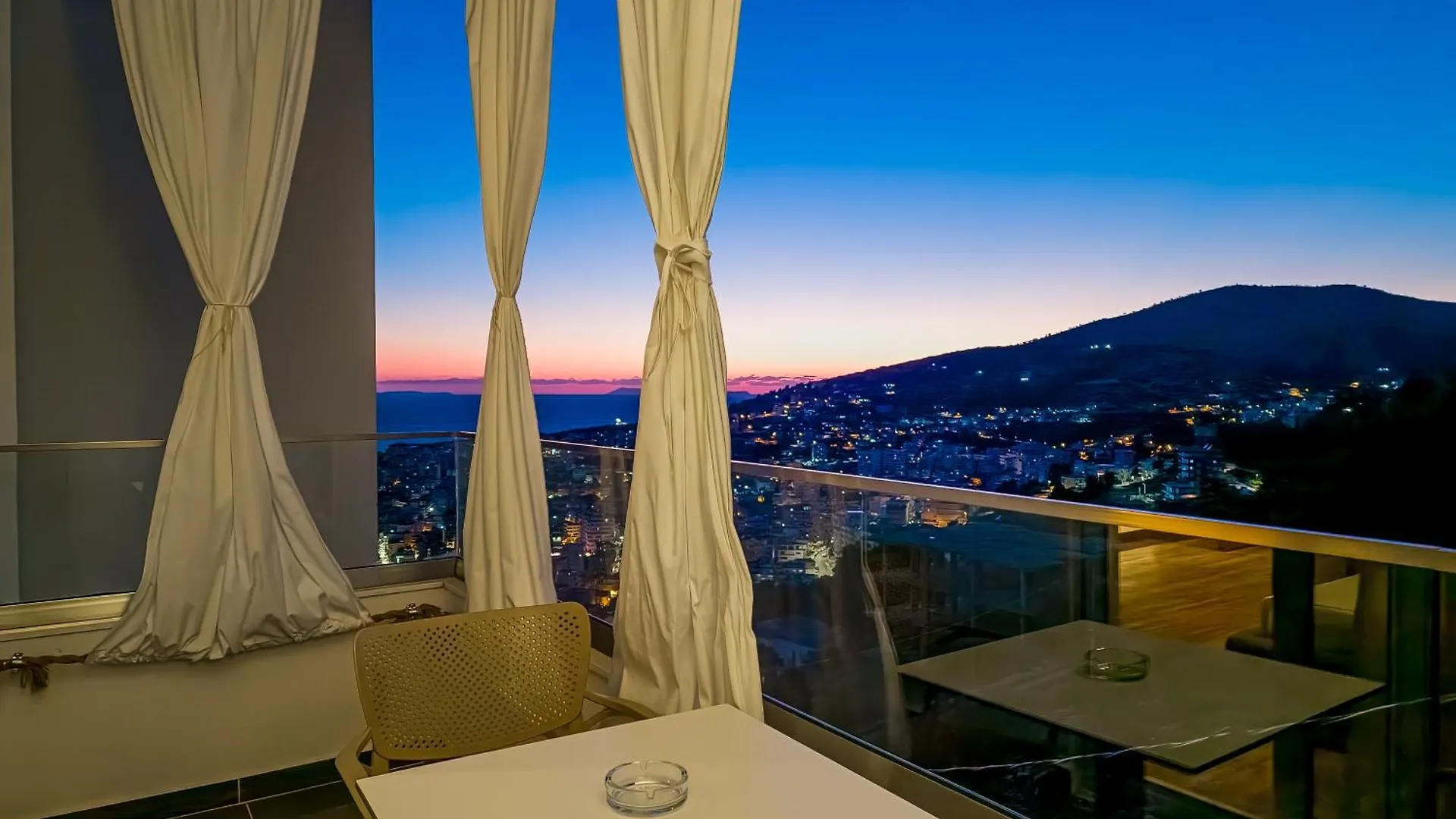 מלון Sunset Shoreline Saranda - Sea View - Free Private Parking - Pool