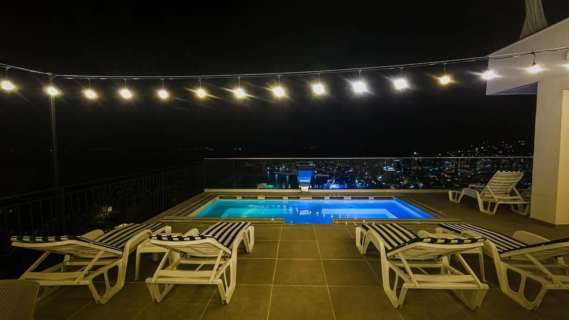 **** Hotel Sunset Shoreline Saranda - Sea View - Free Private Parking - Pool Albania