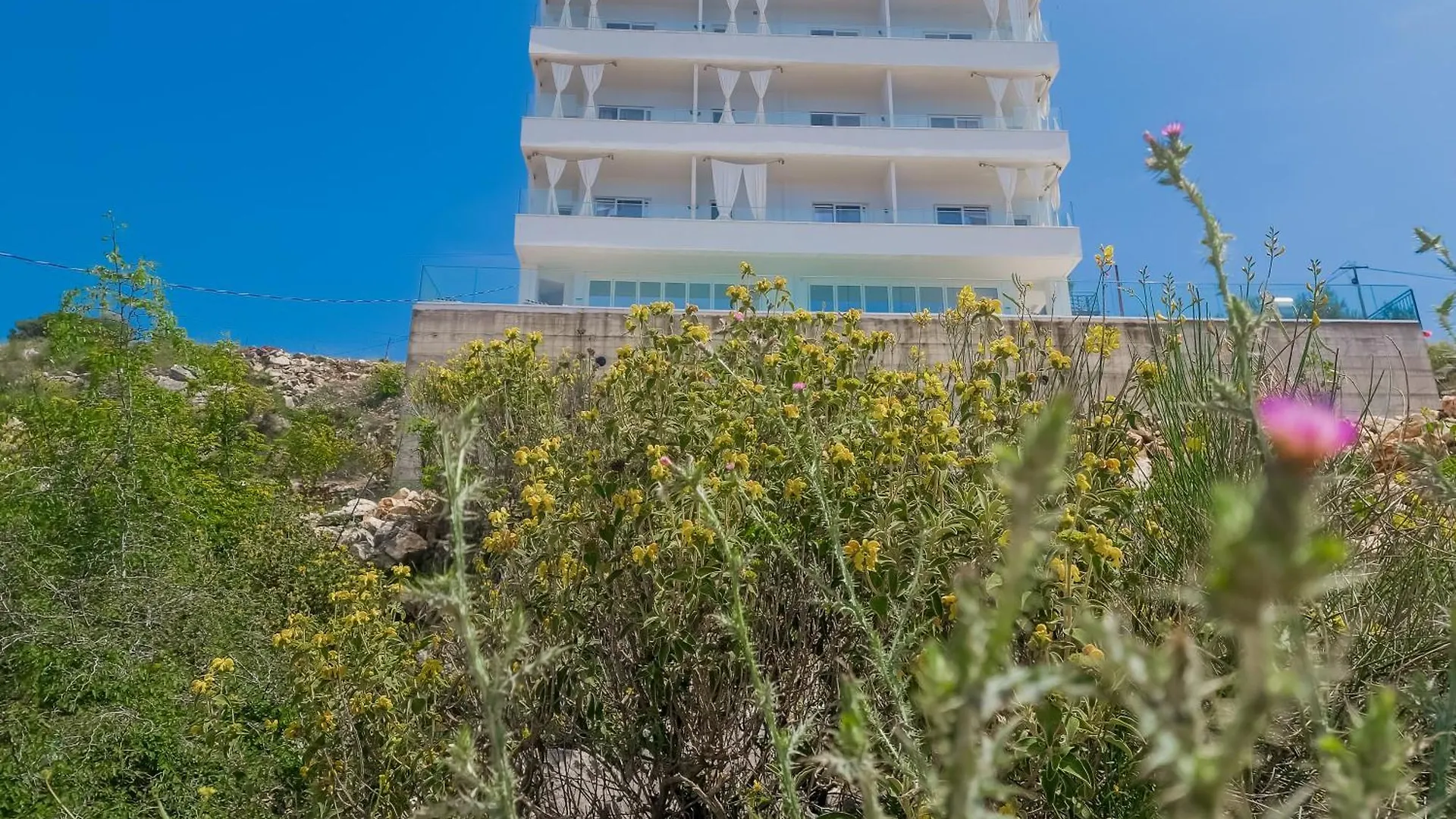 Sunset Shoreline Saranda - Sea View - Free Private Parking - Pool Sarandë